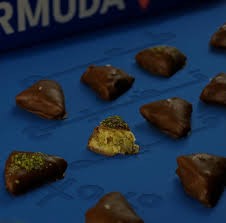 بقلاوة شوكليت فرمودا بالبيكان والفستق 