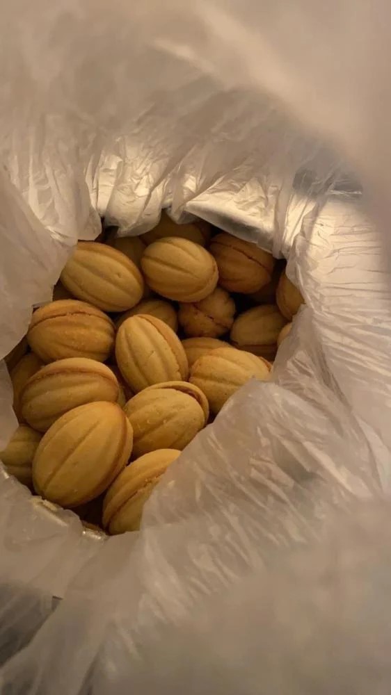 جوزية الجود بالكراميل علبة