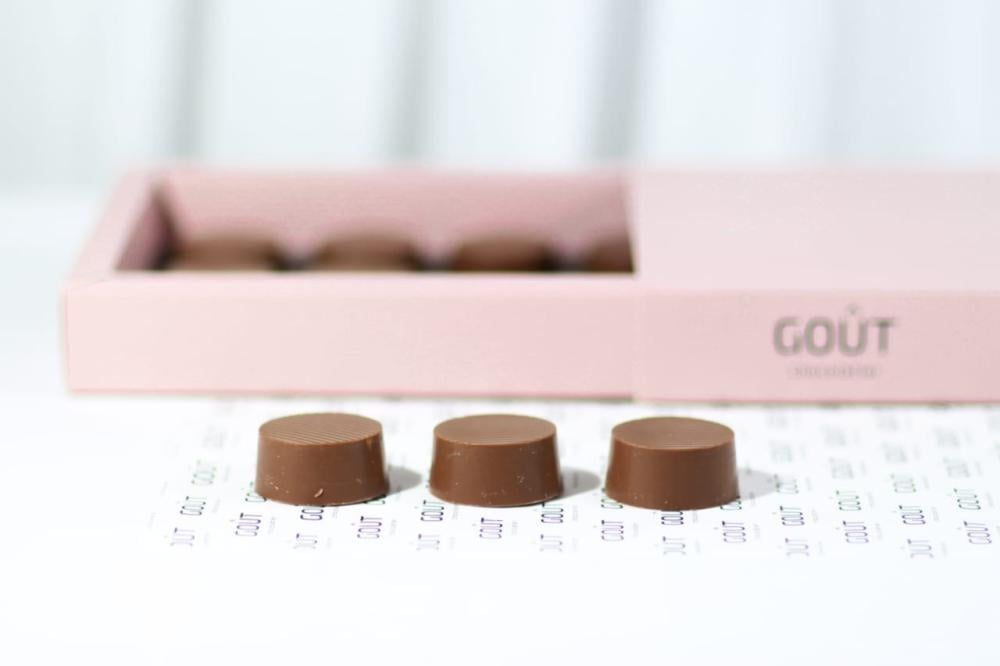 بوكس شوكولاتة جوت بكنافة البستاشيو 