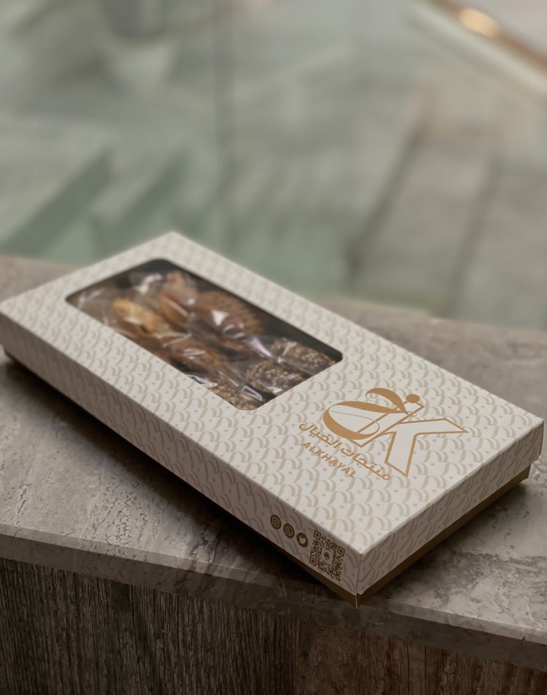 فتيت عادي الخيال بوكس صغير